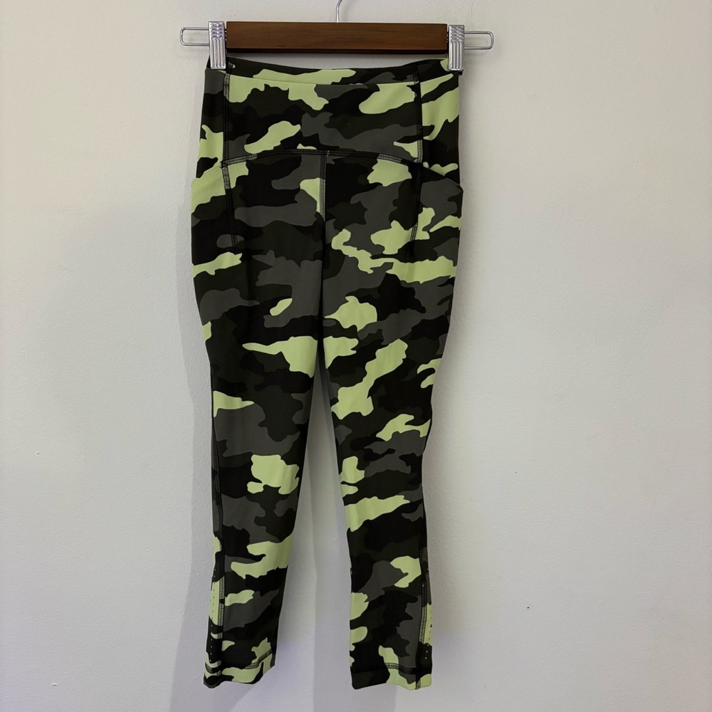 Lululemon Swift Speed High-Rise Crop 21" Size 0
